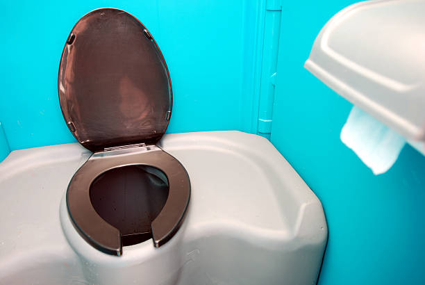 Porta potty delivery and setup in North Manchester, IN